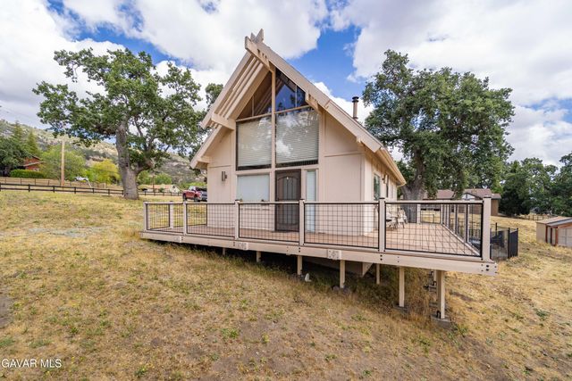 27200 Bear Valley Road, Tehachapi, CA 93561