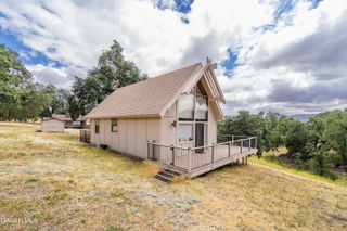 27200 Bear Valley Road, Tehachapi, CA 93561