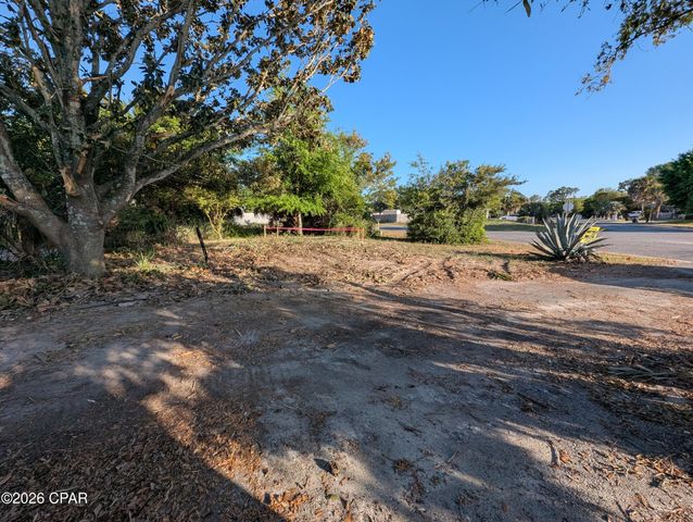 2334 Grand Oaks Lane, Panama City, FL 32408