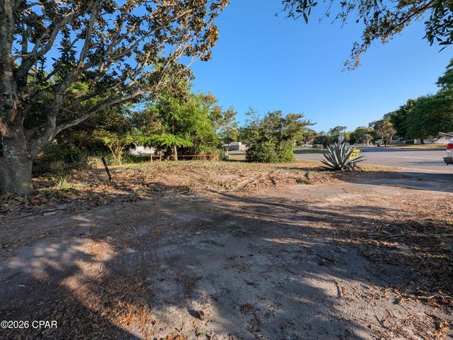 2334 Grand Oaks Lane, Panama City, FL 32408