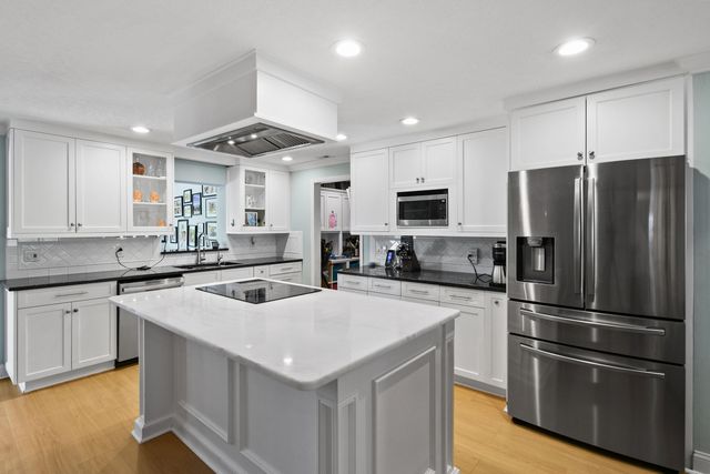 106 Windsor Road E, Jupiter, FL 33469