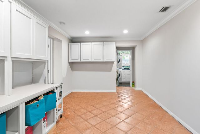 106 Windsor Road E, Jupiter, FL 33469