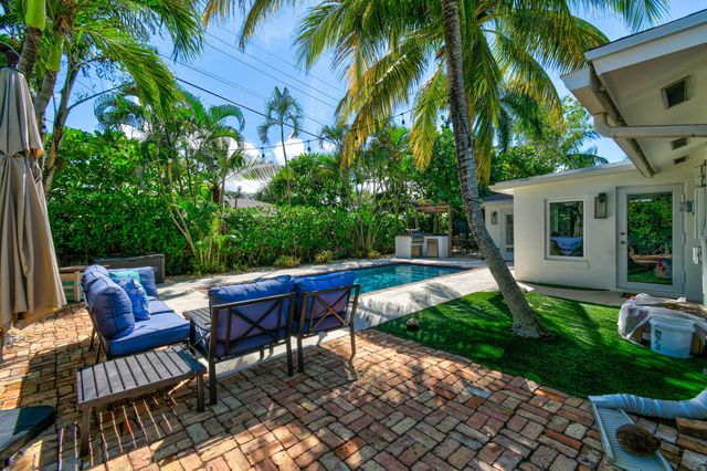 106 Windsor Road E, Jupiter, FL 33469