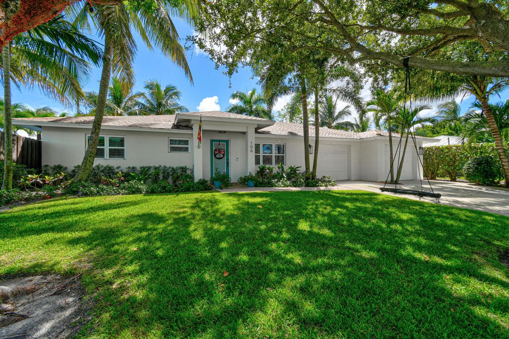 106 Windsor Road E, Jupiter, FL 33469