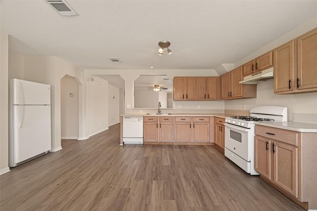 3107 Centennial Village Drive, Pearland, TX 77584