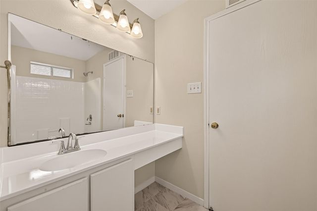 3107 Centennial Village Drive, Pearland, TX 77584