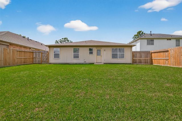 3107 Centennial Village Drive, Pearland, TX 77584