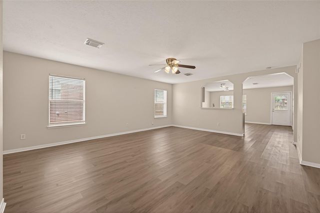 3107 Centennial Village Drive, Pearland, TX 77584