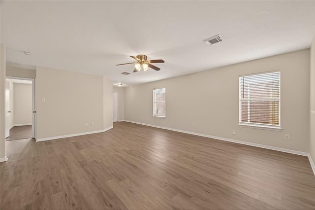 3107 Centennial Village Drive, Pearland, TX 77584