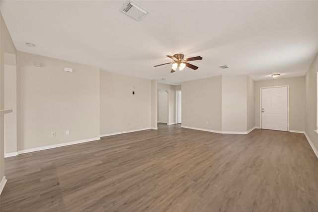 3107 Centennial Village Drive, Pearland, TX 77584