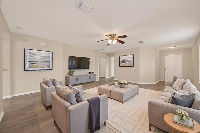 3107 Centennial Village Drive, Pearland, TX 77584