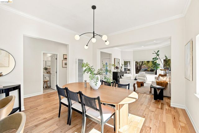 1324 Fitzgerald St, Oakland, CA 94608