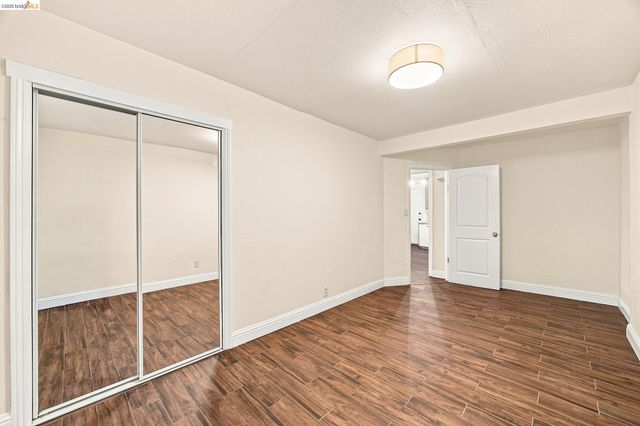 1324 Fitzgerald St, Oakland, CA 94608