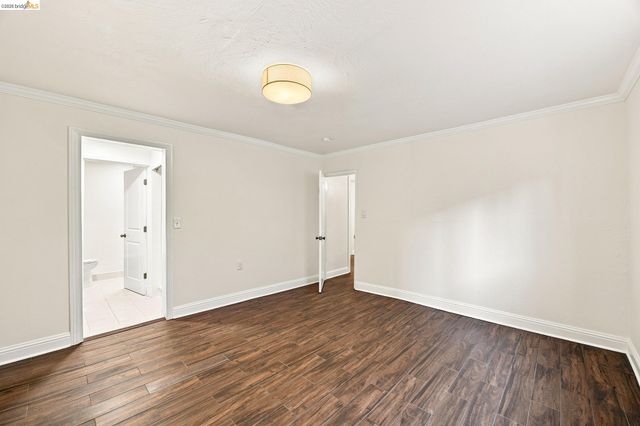1324 Fitzgerald St, Oakland, CA 94608
