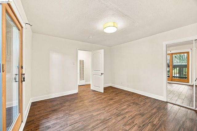1324 Fitzgerald St, Oakland, CA 94608