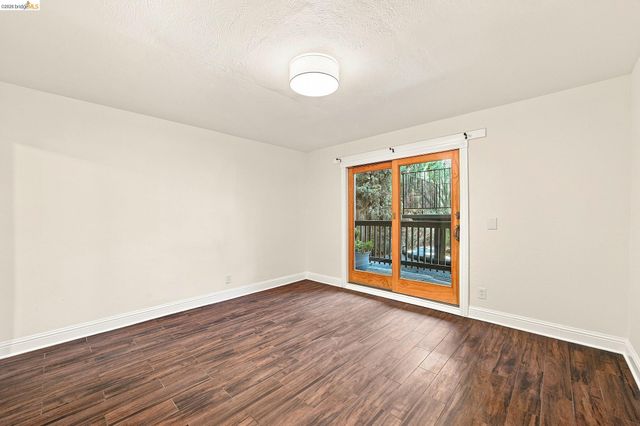 1324 Fitzgerald St, Oakland, CA 94608