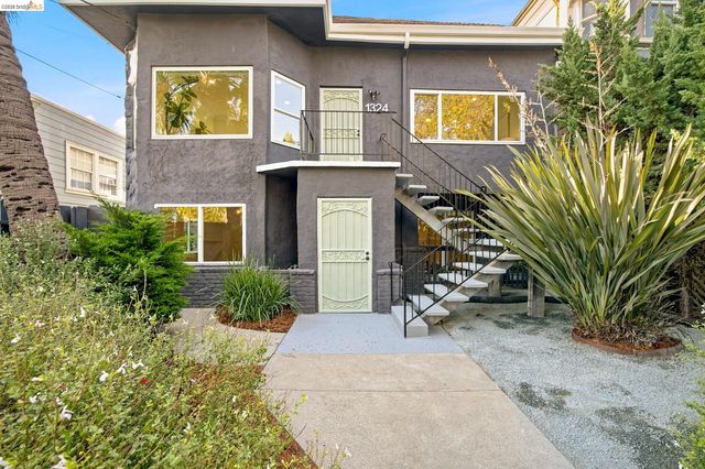 1324 Fitzgerald St, Oakland, CA 94608