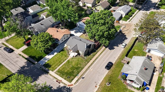 2420 45th Street, Des Moines, IA 50310