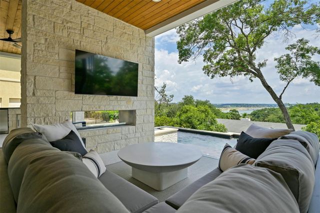 806 Sunfish ST, Lakeway, TX 78734