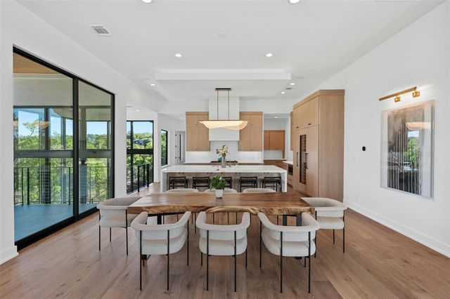 806 Sunfish ST, Lakeway, TX 78734