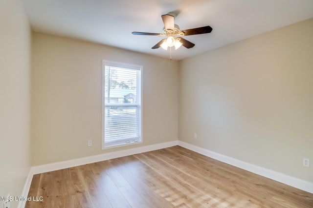 514 Royal Oak Drive, Pass Christian, MS 39571