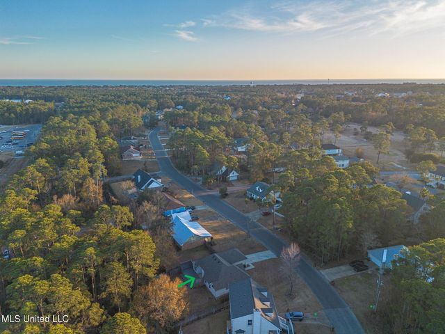 514 Royal Oak Drive, Pass Christian, MS 39571