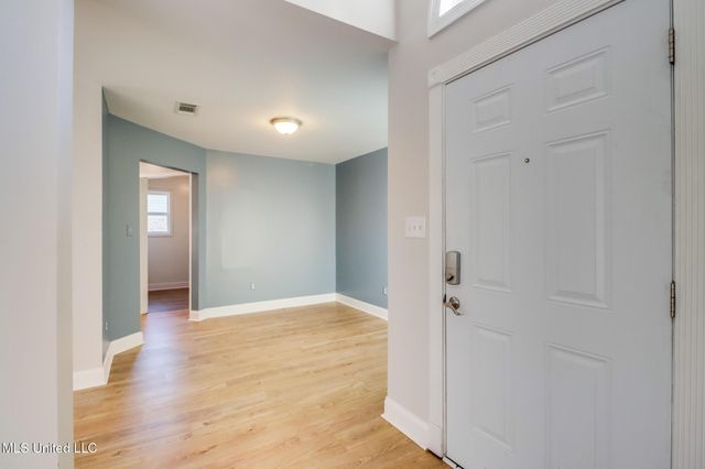 514 Royal Oak Drive, Pass Christian, MS 39571