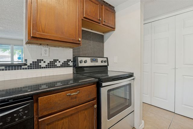203 Trinidad Drive, Grand Prairie, TX 75052