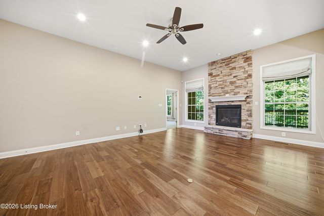 18406 Standwick Dr, Louisville, KY 40245