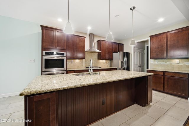 18406 Standwick Dr, Louisville, KY 40245