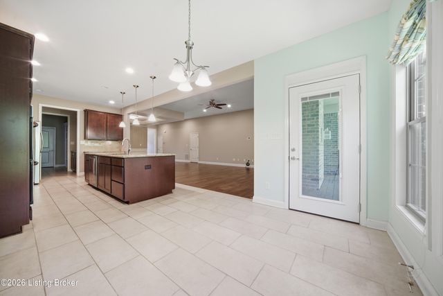 18406 Standwick Dr, Louisville, KY 40245