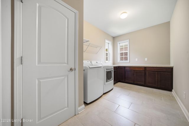 18406 Standwick Dr, Louisville, KY 40245
