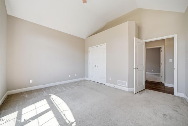 18406 Standwick Dr, Louisville, KY 40245