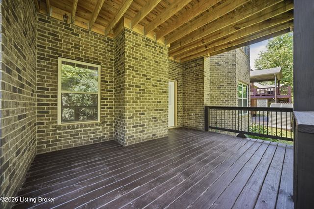 18406 Standwick Dr, Louisville, KY 40245