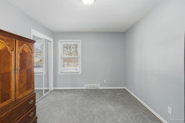 28807 Somerset Place, Lathrup Village, MI 48076