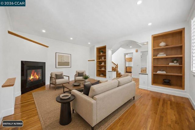 5535 Moraga Ave, Oakland, CA 94611