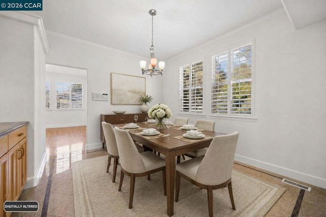 5535 Moraga Ave, Oakland, CA 94611