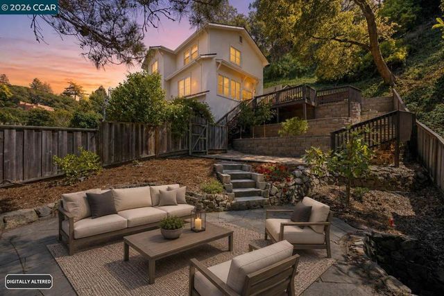 5535 Moraga Ave, Oakland, CA 94611