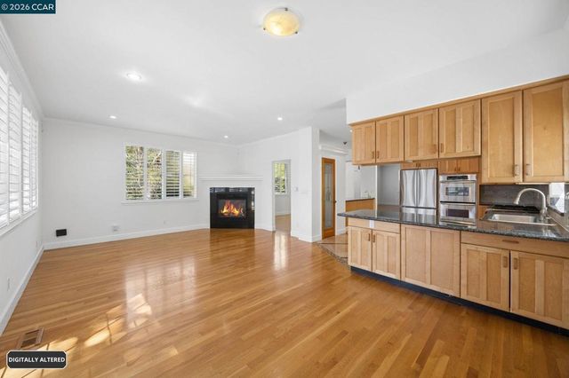 5535 Moraga Ave, Oakland, CA 94611