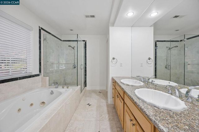 5535 Moraga Ave, Oakland, CA 94611