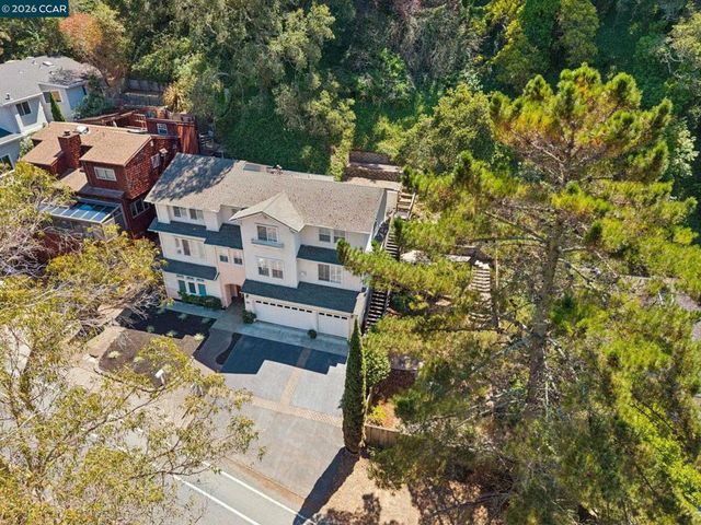 5535 Moraga Ave, Oakland, CA 94611