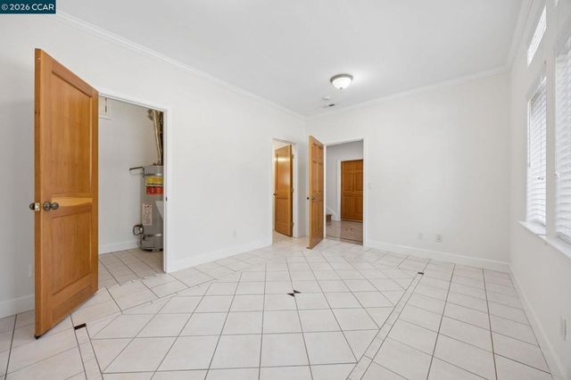 5535 Moraga Ave, Oakland, CA 94611