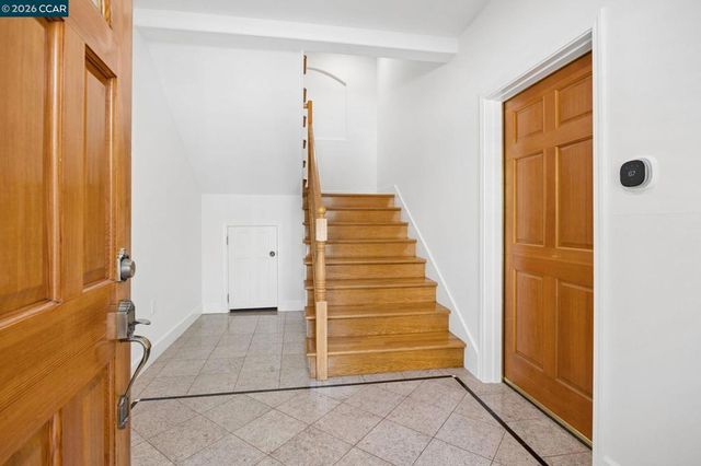 5535 Moraga Ave, Oakland, CA 94611