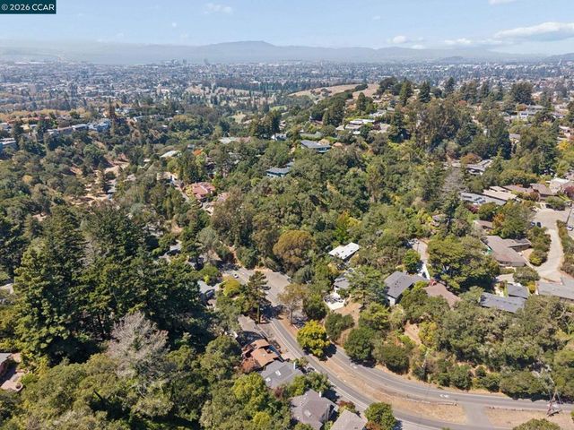 5535 Moraga Ave, Oakland, CA 94611