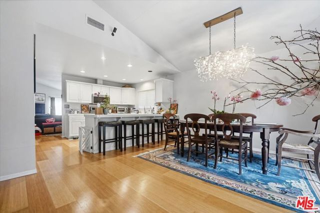 4032 Moore Street, Los Angeles, CA 90066