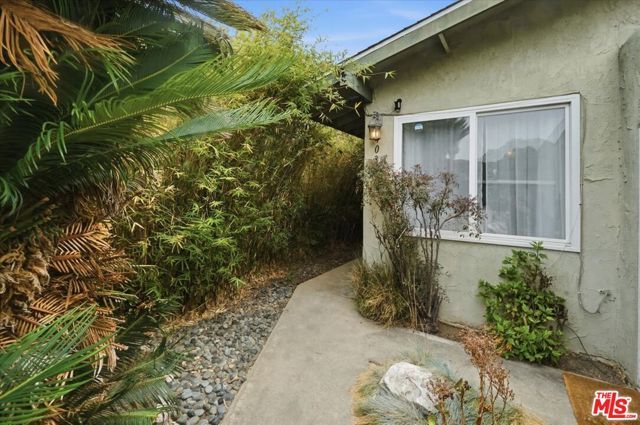 4032 Moore Street, Los Angeles, CA 90066