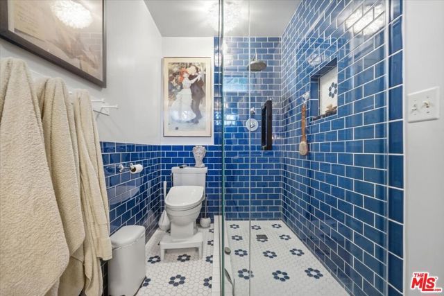 4032 Moore Street, Los Angeles, CA 90066