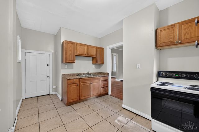 4313 Whetsel Avenue, Cincinnati, OH 45227