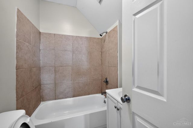 4313 Whetsel Avenue, Cincinnati, OH 45227