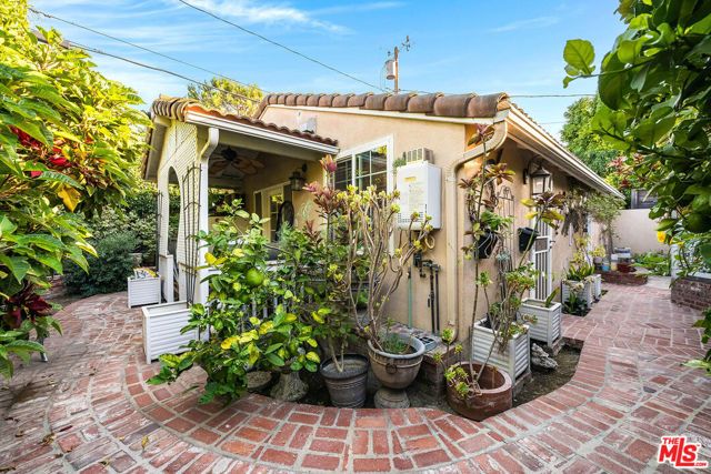 4120 W Mcfarlane Avenue, Burbank, CA 91505